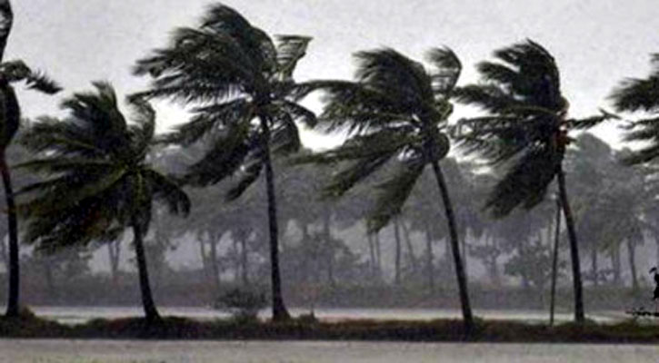 ১৮ অঞ্চলে ৬০ কিমি বেগে ঝড় হতে পারে